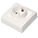 Single surface socket 2P + TT lat. Blanco 80x80mm 16A 250V