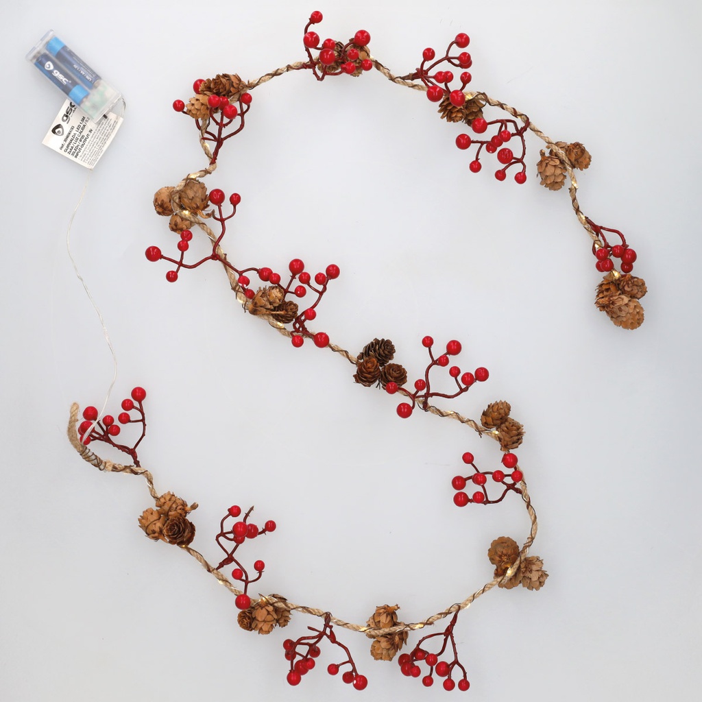 1,5m LED garland with red berries and pine cones Warm White